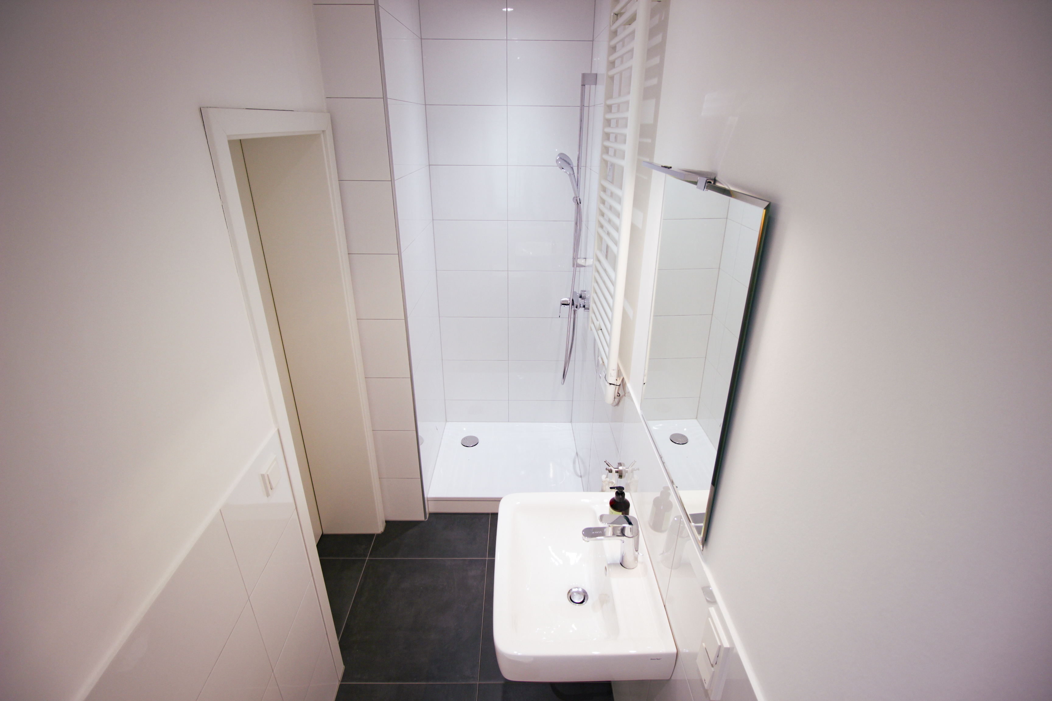 Gästebad mit Dusche im Tonstudio JD-AudioPro in Oberhausen